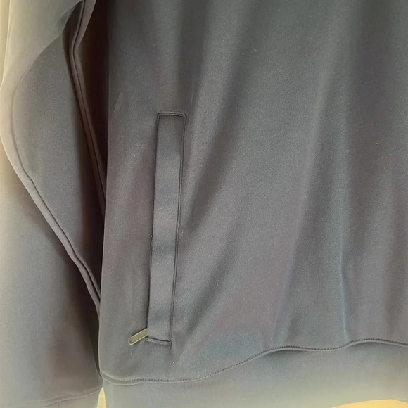 Cutter & Buck CB DryTec 50+ Size XL 3/4 Zip - Picture 6 of 7